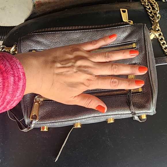 Rebecca minkoff crossbody used - Picture 4 of 7